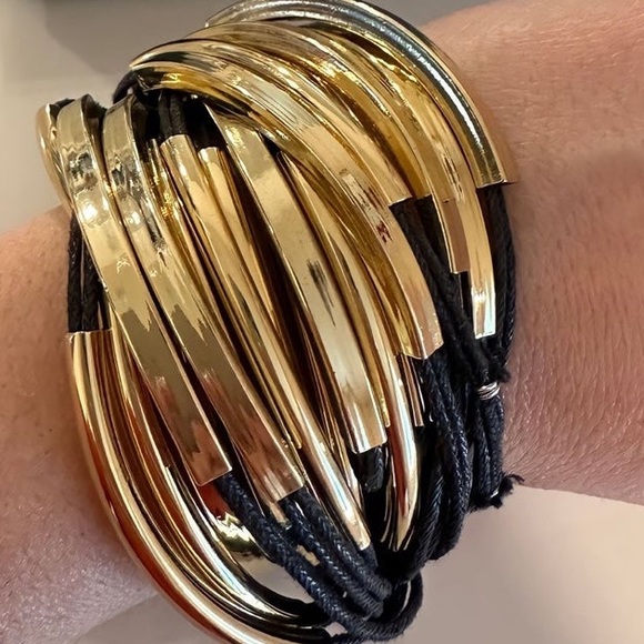 NWOT 7” Vintage Multi Strand Bracelet. Rope. Boho. Adjustable - Picture 3 of 9